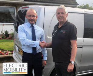 NEW Midlands Area Dealer Manager - Image 1
